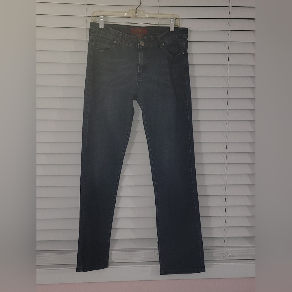 68 Women’s jeans size 10